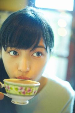 道袍下硕大的双乳